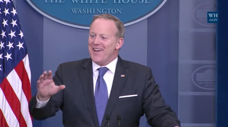 Sean Spicer not addressing his Apple Watch purchase (Screenshot from Twitter)